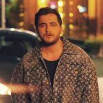 دانلود آهنگ روی دﻳﻮار اﺗﺎﻗﻢ عرشیاس