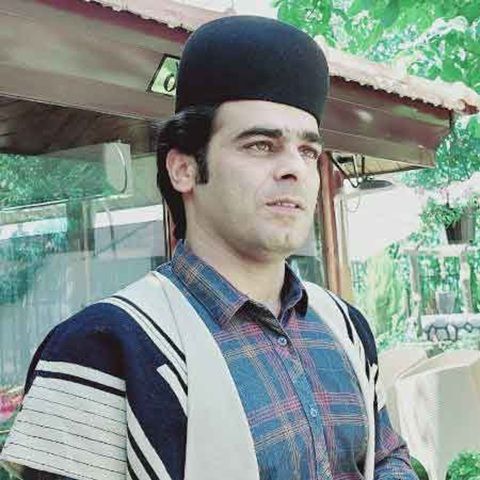 دانلود آهنگ ﭘﺸﺖ اﻳﻦ ﺳﻜﻮت ﺳﻨﮕﻴﻦ قاسم فاضلی